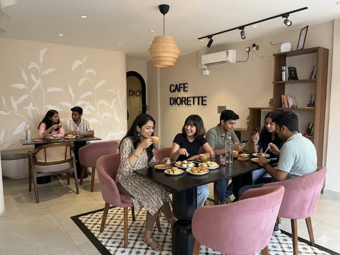 Diorette Café Interior